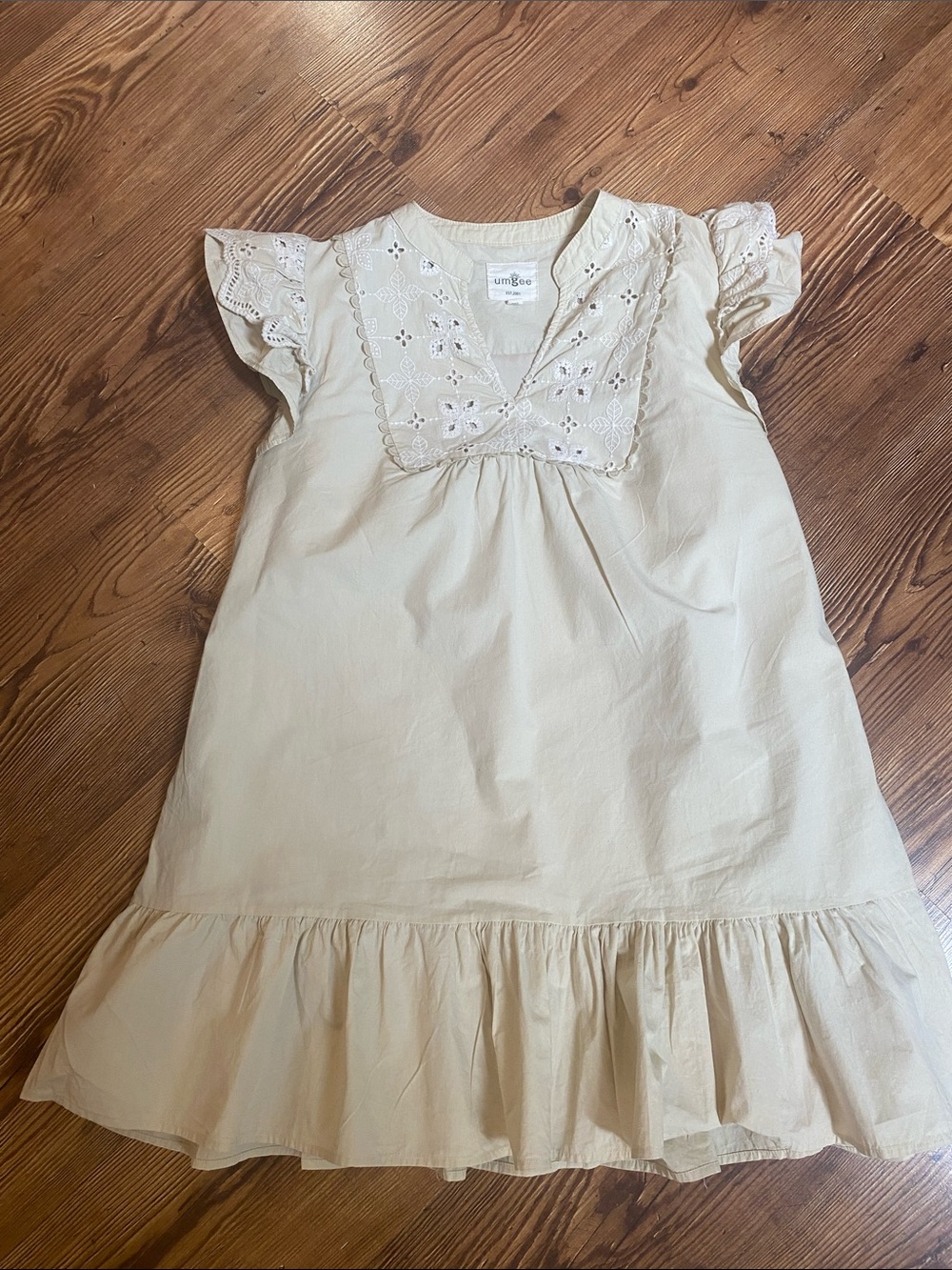 Umgee Cream Eyelet Flutter-Sleeve Girls Dress